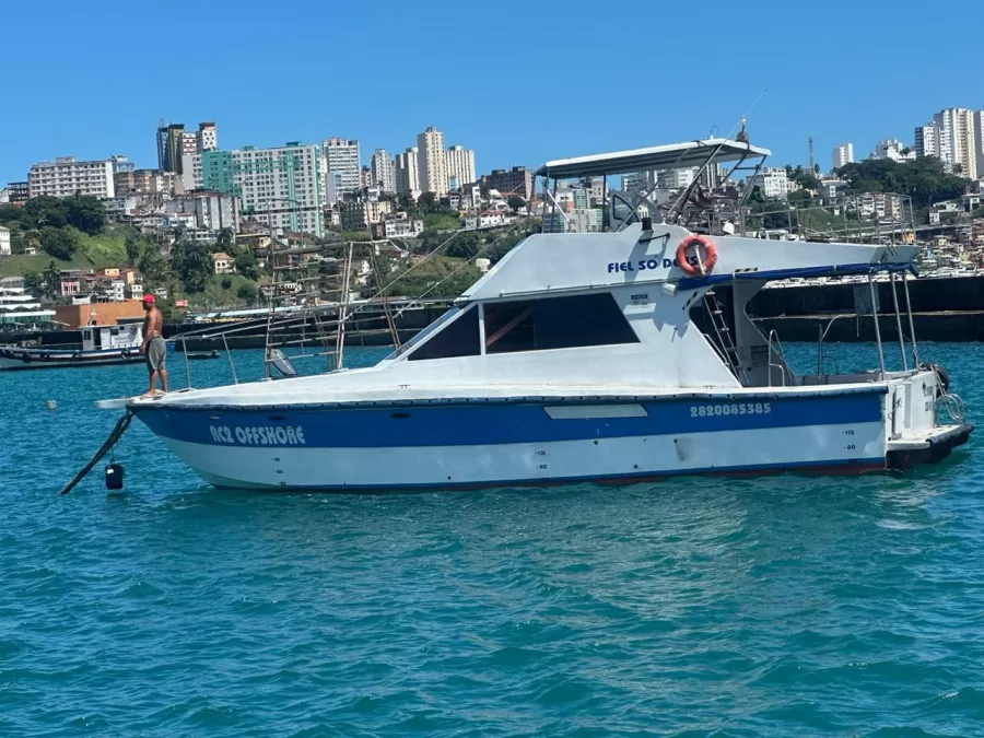 Lancha RC2 Offshore - RDS Transportes